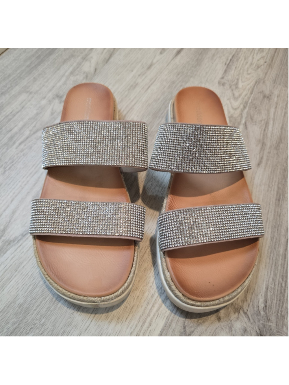 Madden Girl Mighty-Y Double strap Sandals Slides Rhinestone Size 8.5 Used Twice
